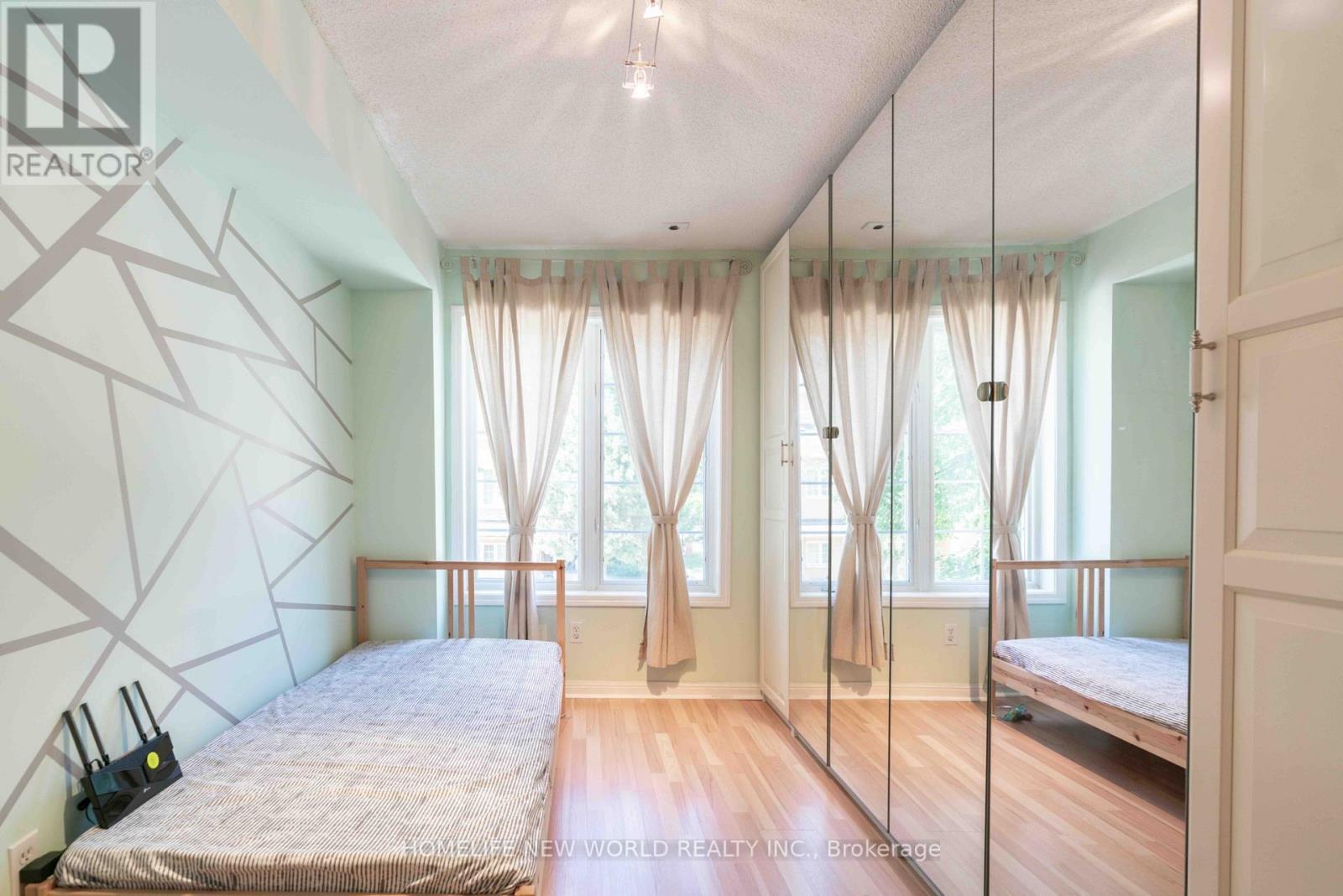 12 - 21 St. Moritz Way, Markham, ON - Indoor