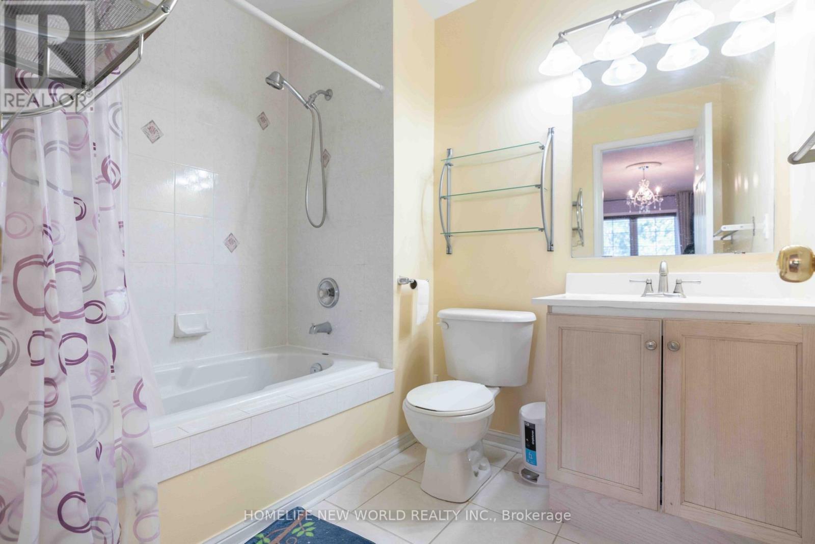 12 - 21 St. Moritz Way, Markham, ON - Indoor Photo Showing Bathroom