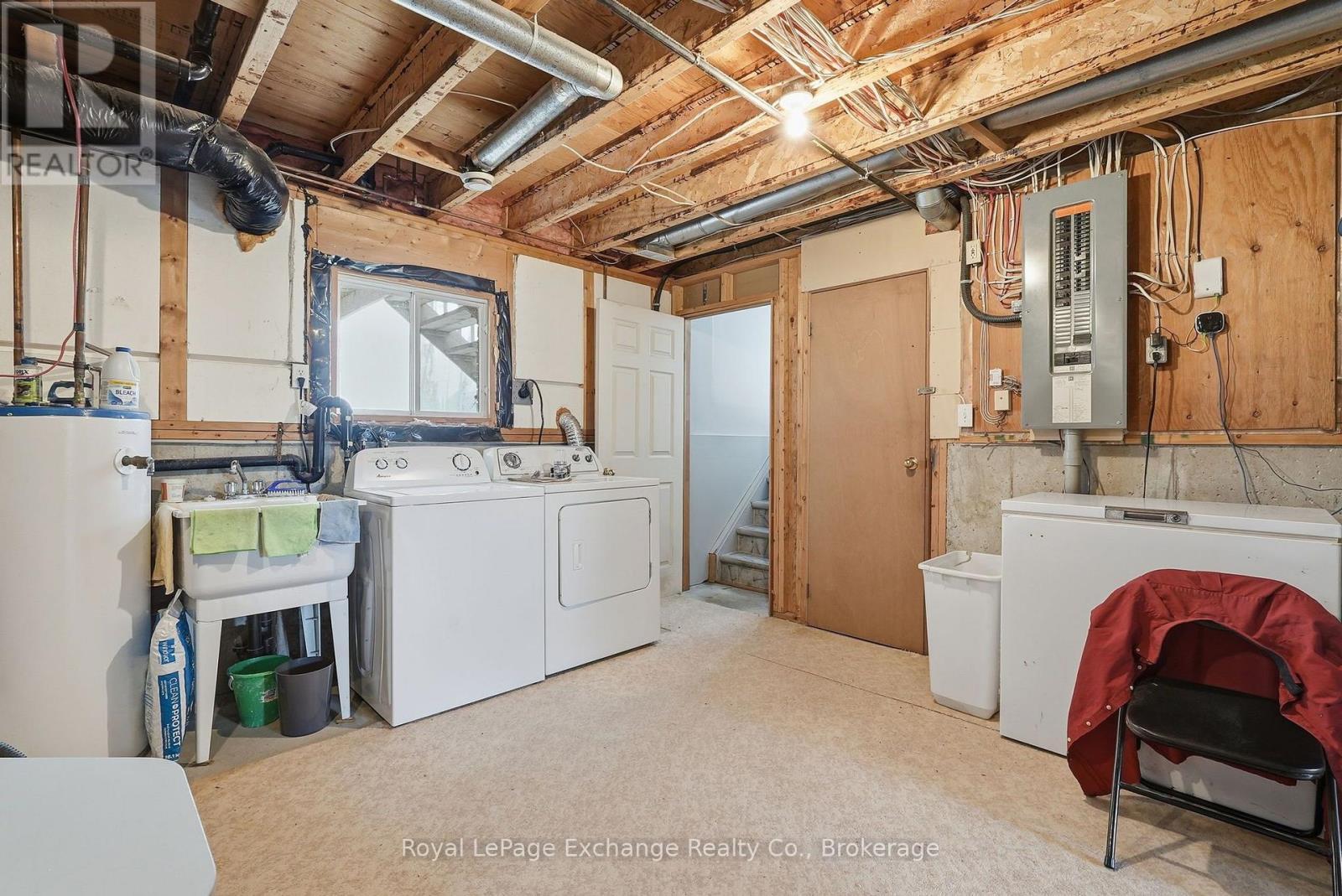 393460 2 Concession, West Grey, ON - Indoor Photo Showing Laundry Room