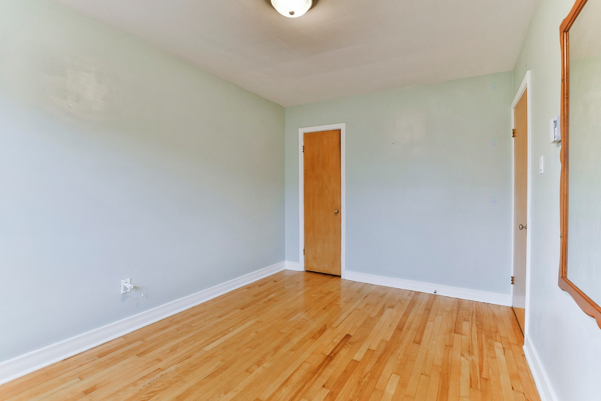 Bedroom - 2062 Rue Bossuet, Montréal (Mercier/Hochelaga-Maisonneuve), QC - Indoor Photo Showing Other Room