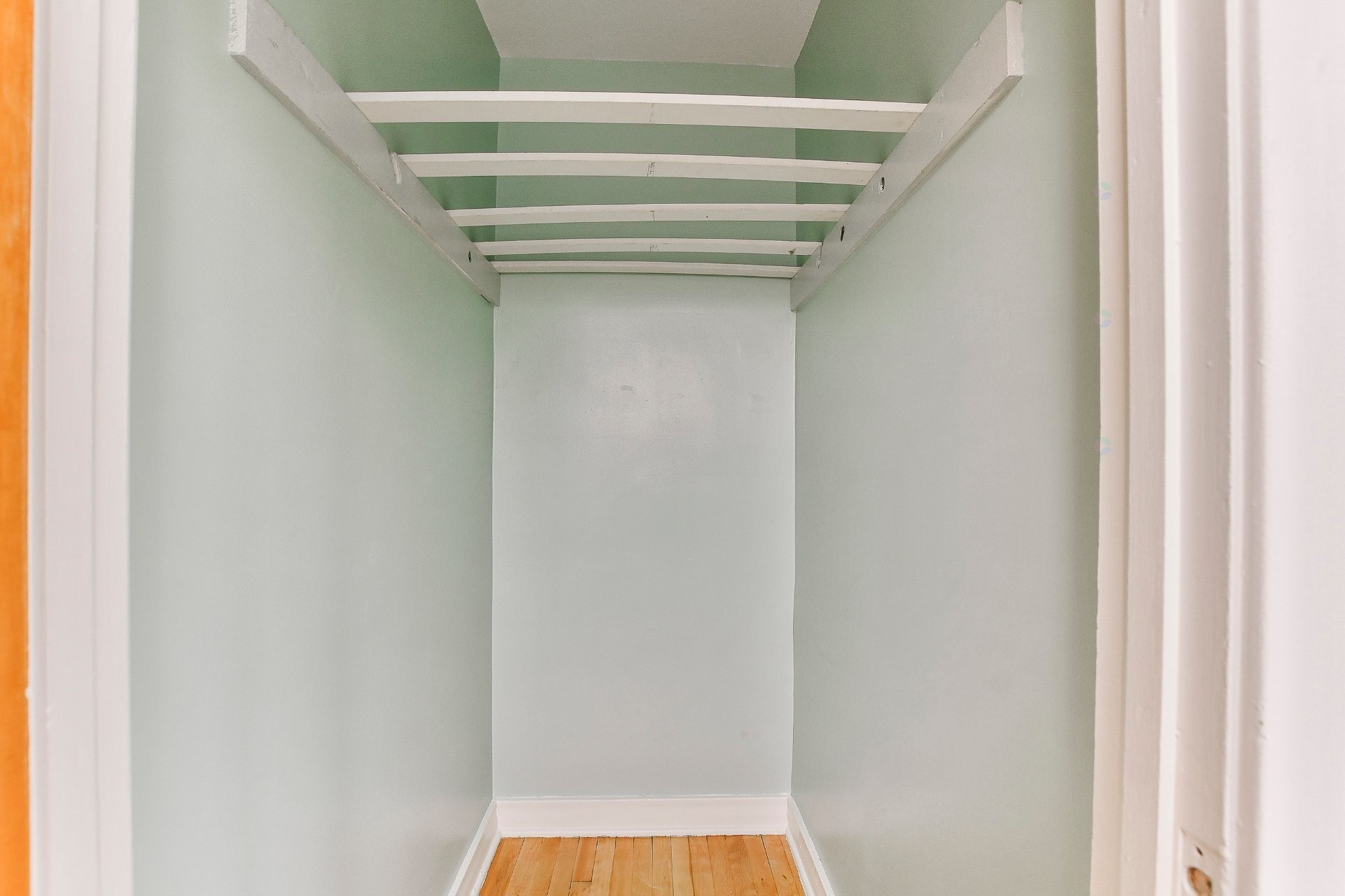 Storage - 2062 Rue Bossuet, Montréal (Mercier/Hochelaga-Maisonneuve), QC - Indoor