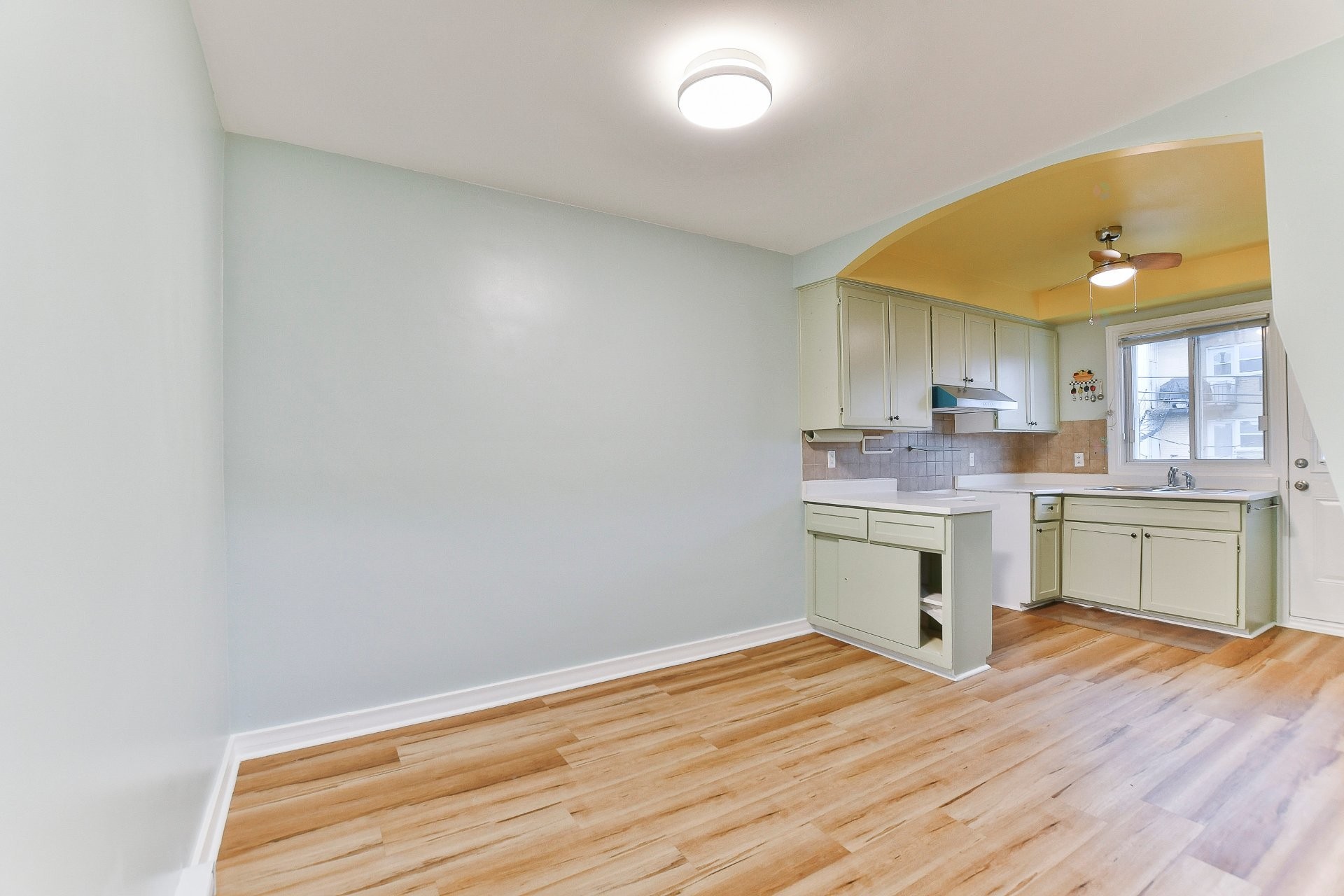 Dining Room - 2062 Rue Bossuet, Montréal (Mercier/Hochelaga-Maisonneuve), QC - Indoor Photo Showing Kitchen