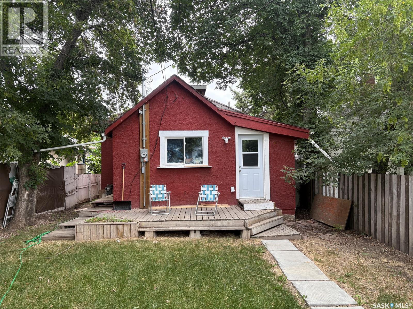 1125 Idylwyld Drive N, Saskatoon, SK - Outdoor
