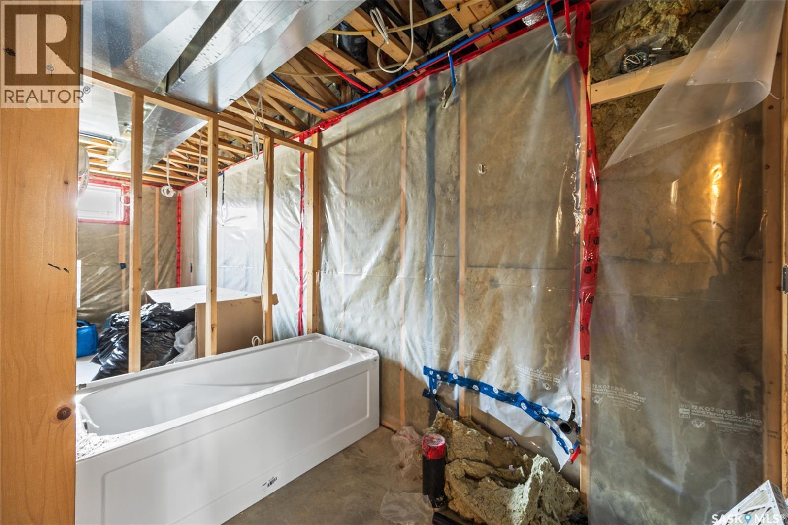 439 Coad Manor, Saskatoon, SK - Indoor Photo Showing Basement