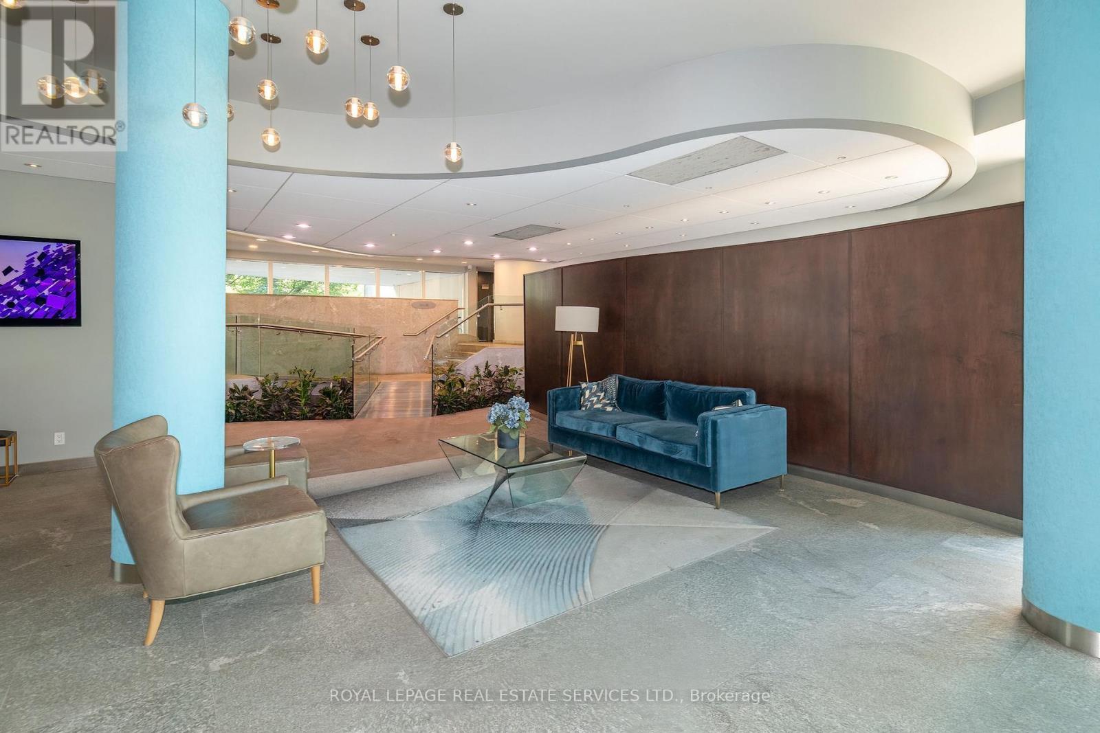 Lobby - 707 - 550 Queens Quay W, Toronto, ON - Indoor