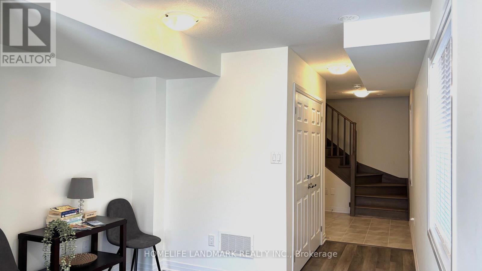 19 Pogie Drive, Welland, ON - Indoor Photo Showing Other Room