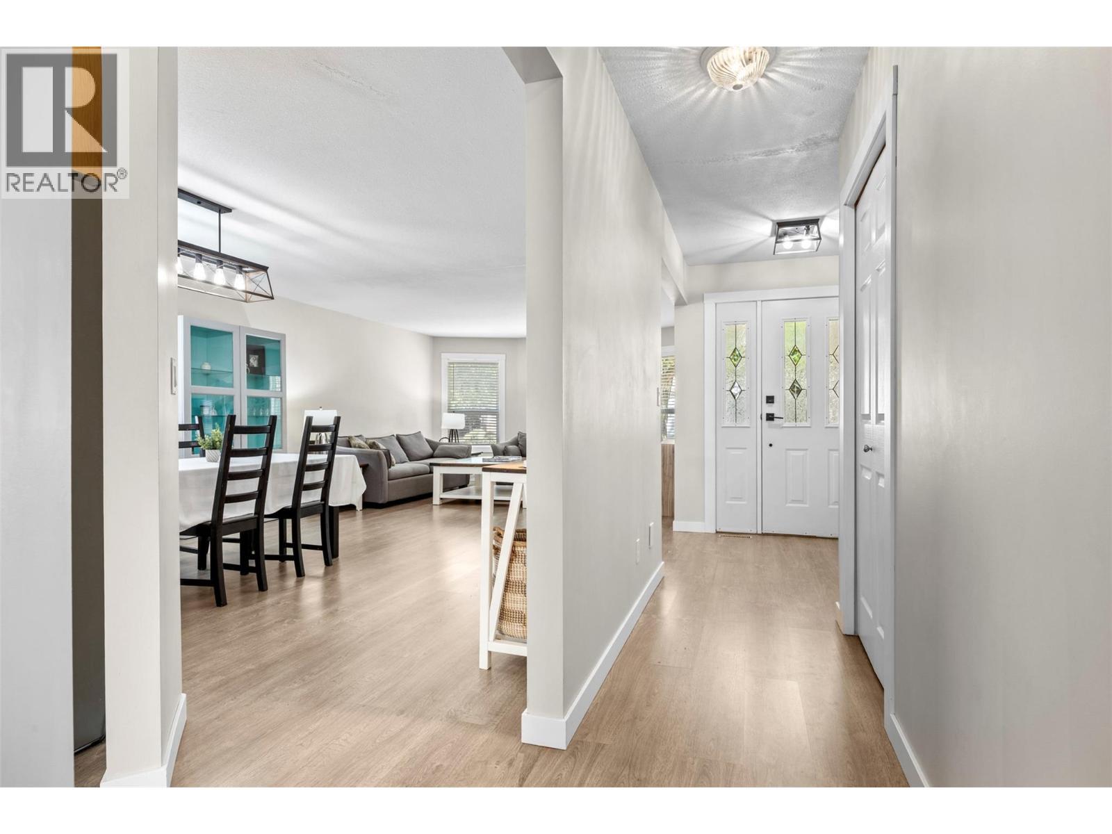 377 Sumac Road E, Kelowna, BC - Indoor Photo Showing Other Room