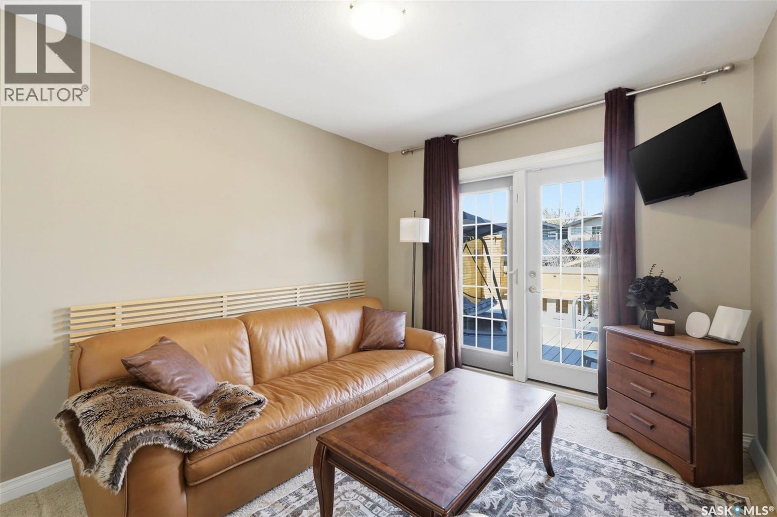 816 Empress Street, Saskatoon, SK - Indoor