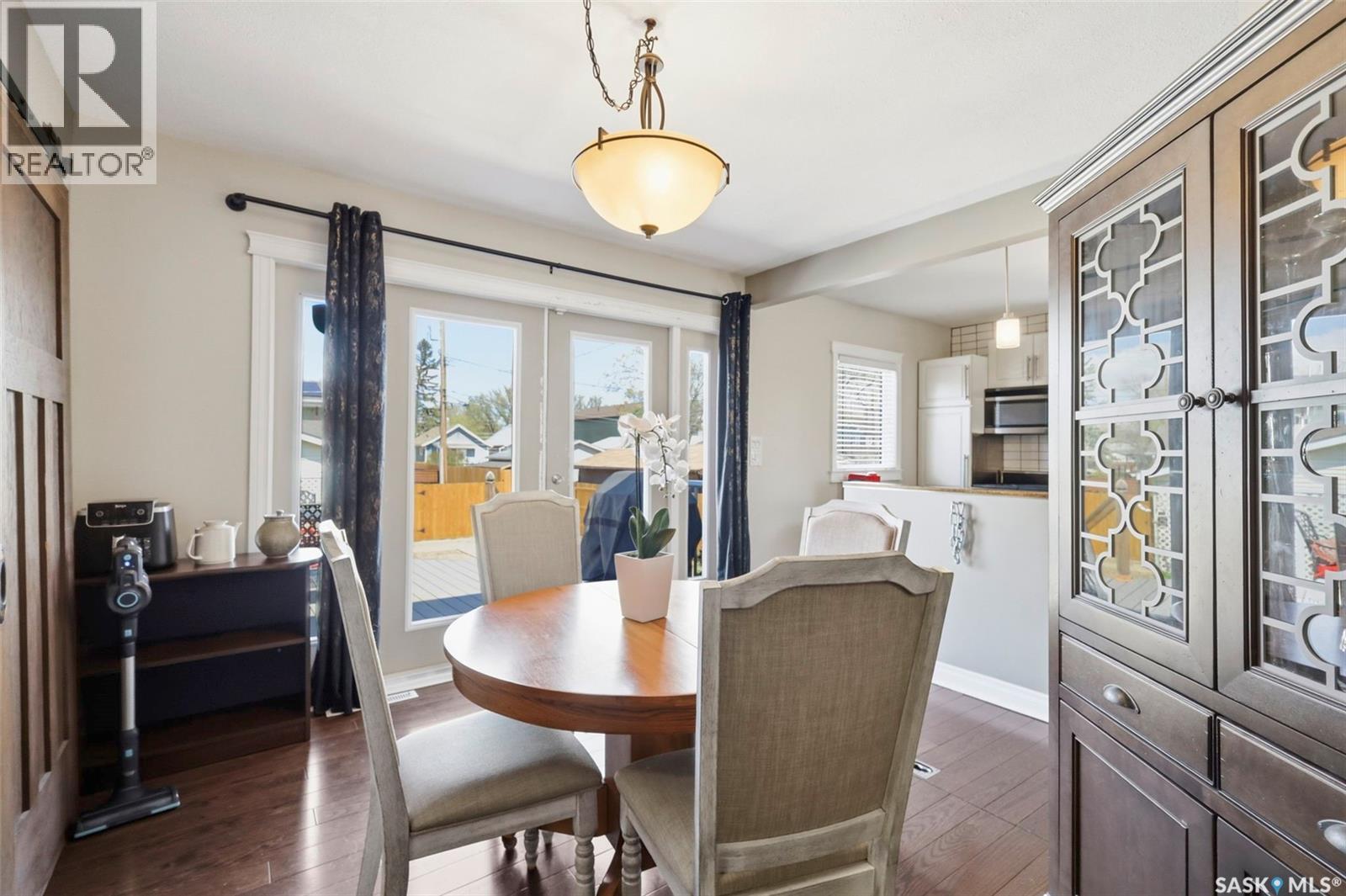 816 Empress Street, Saskatoon, SK - Indoor Photo Showing Dining Room