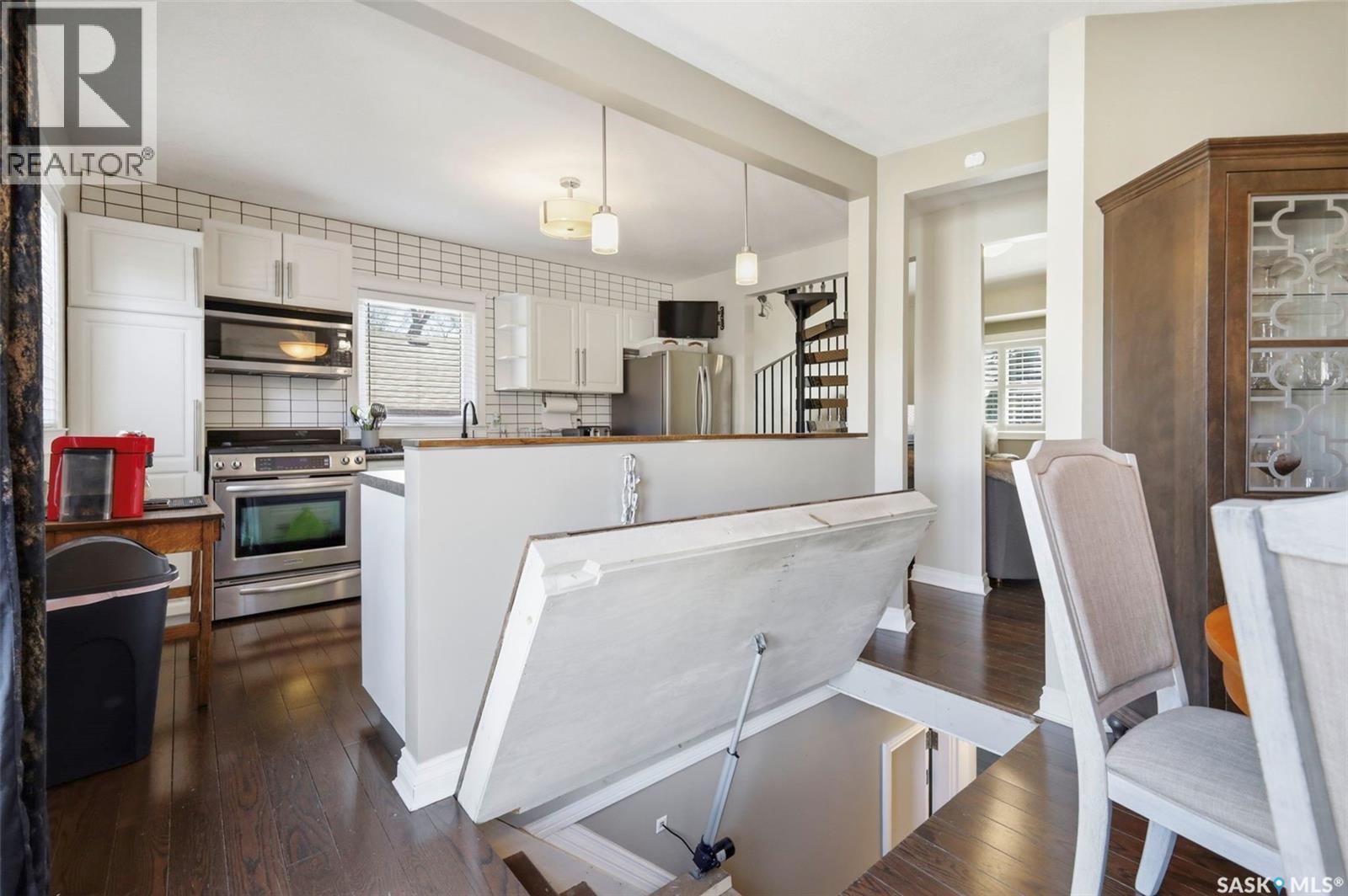 816 Empress Street, Saskatoon, SK - Indoor Photo Showing Kitchen