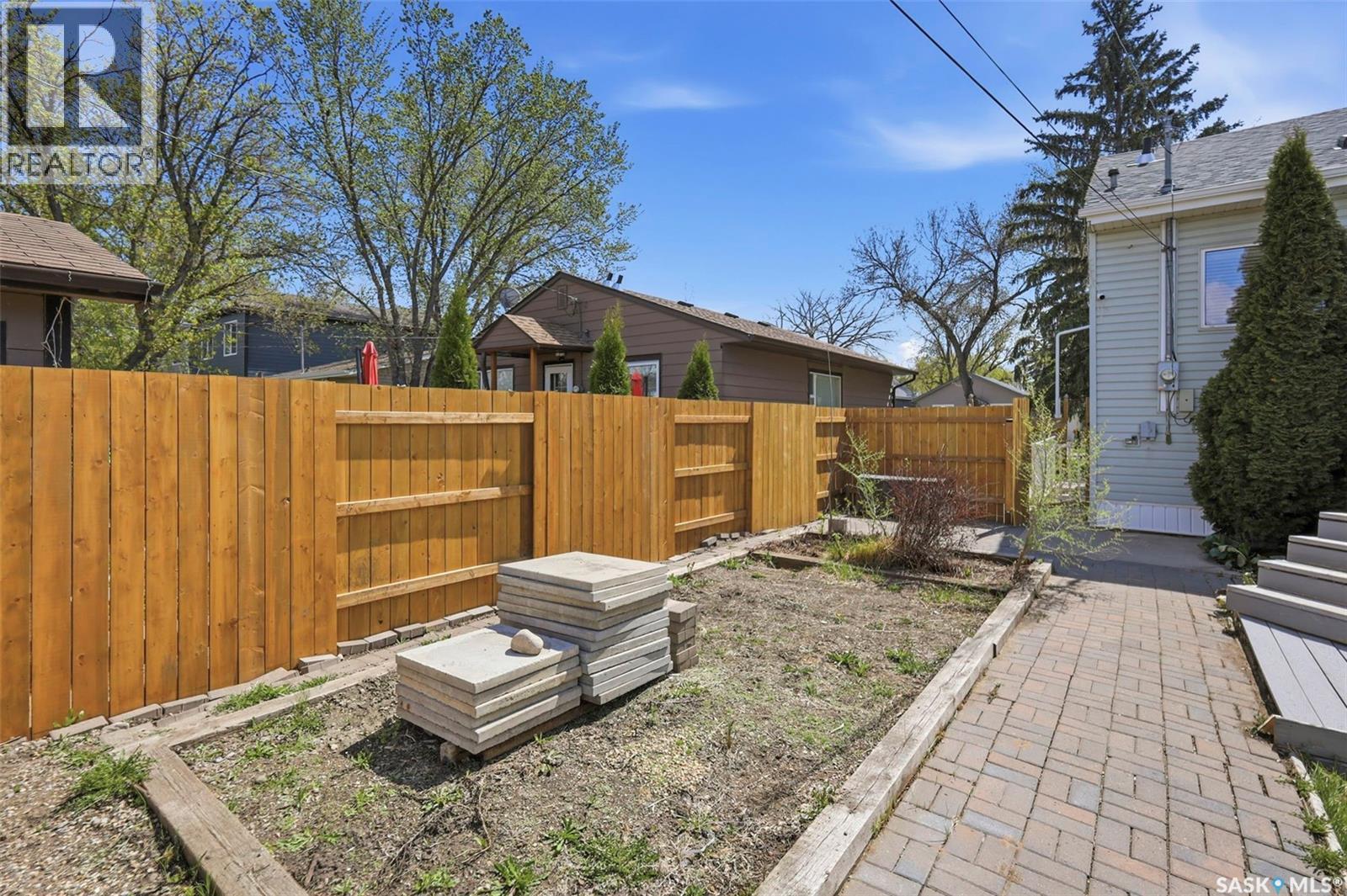 816 Empress Street, Saskatoon, SK - Outdoor With Deck Patio Veranda
