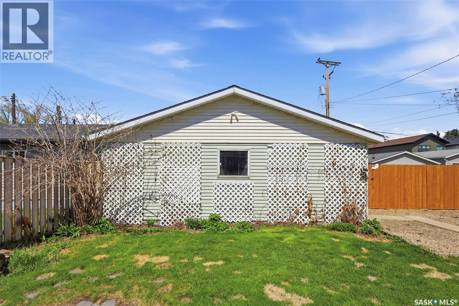 816 Empress Street, Saskatoon, SK - Outdoor With Deck Patio Veranda