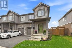 11 LYMBURNER STREET Pelham (Fonthill), ON L0S 1E6