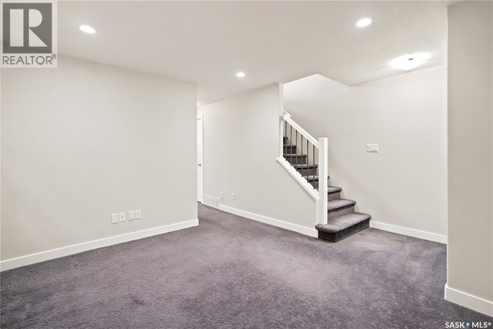 101 3229 Elgaard Drive, Regina, SK - Indoor Photo Showing Other Room