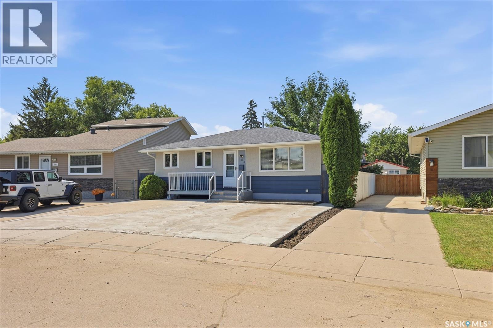 165 Acadia Court, Saskatoon, SK