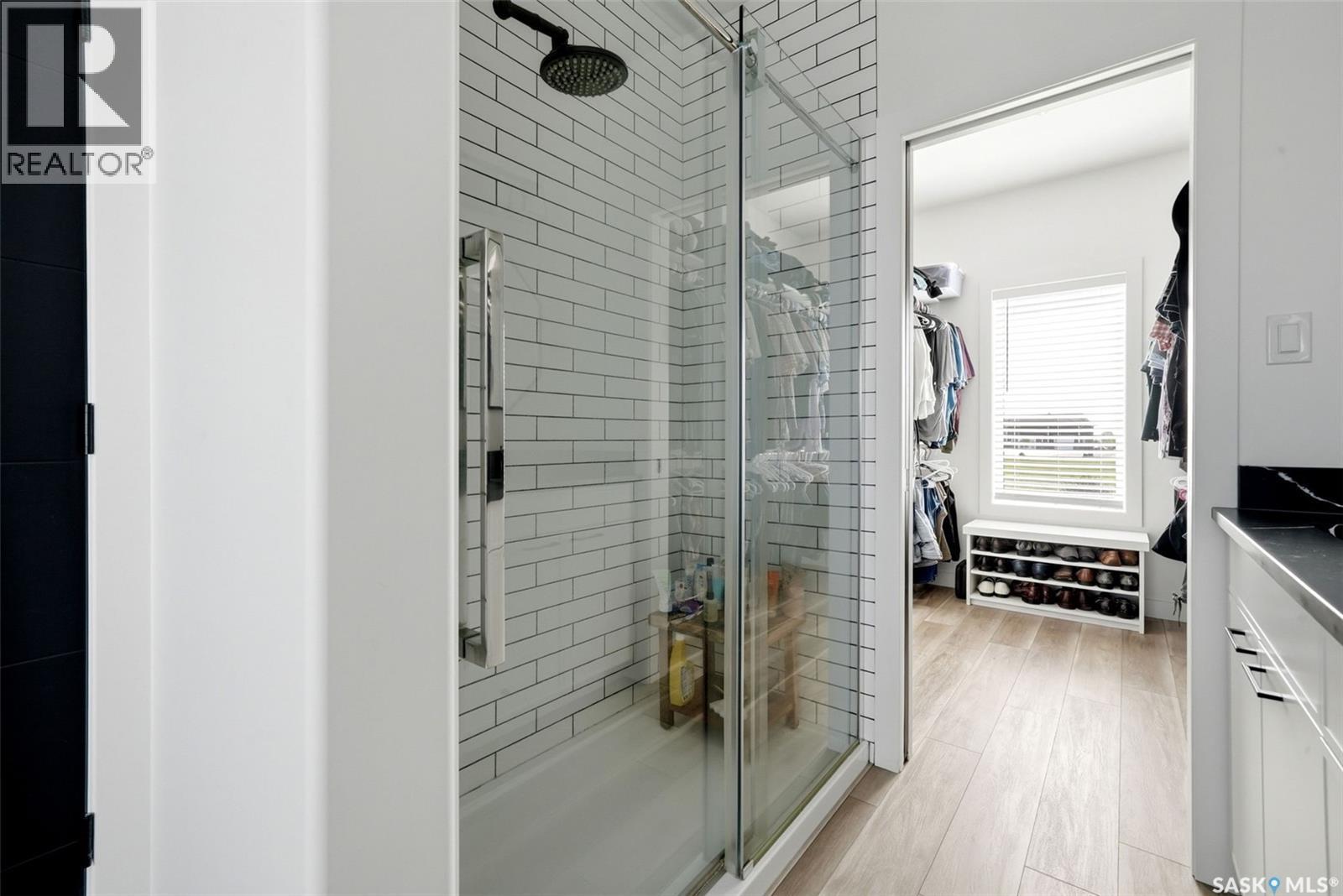 232 Edgewood Drive, Buena Vista, SK - Indoor Photo Showing Bathroom