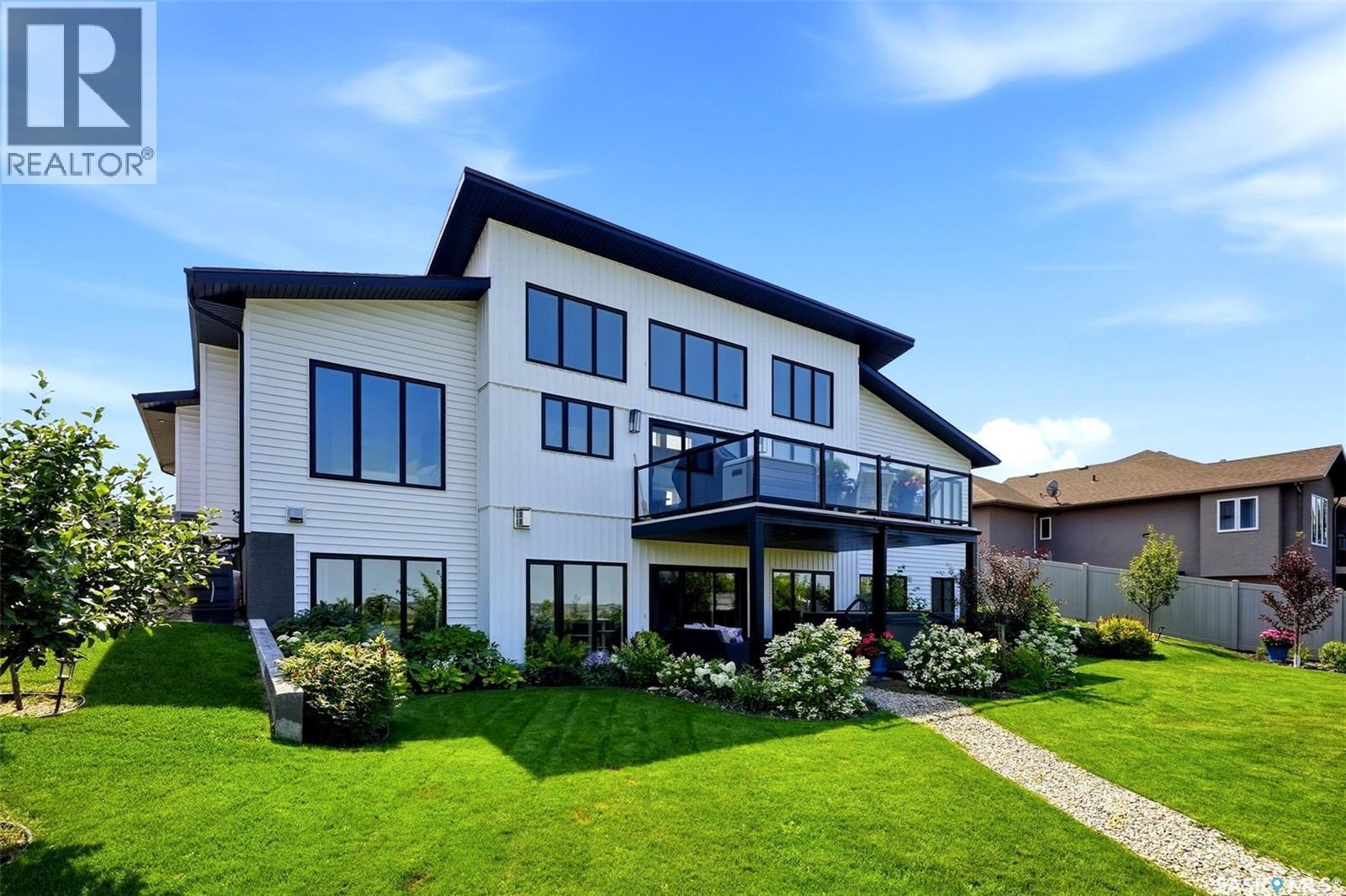 232 Edgewood Drive, Buena Vista, SK - Outdoor With Deck Patio Veranda