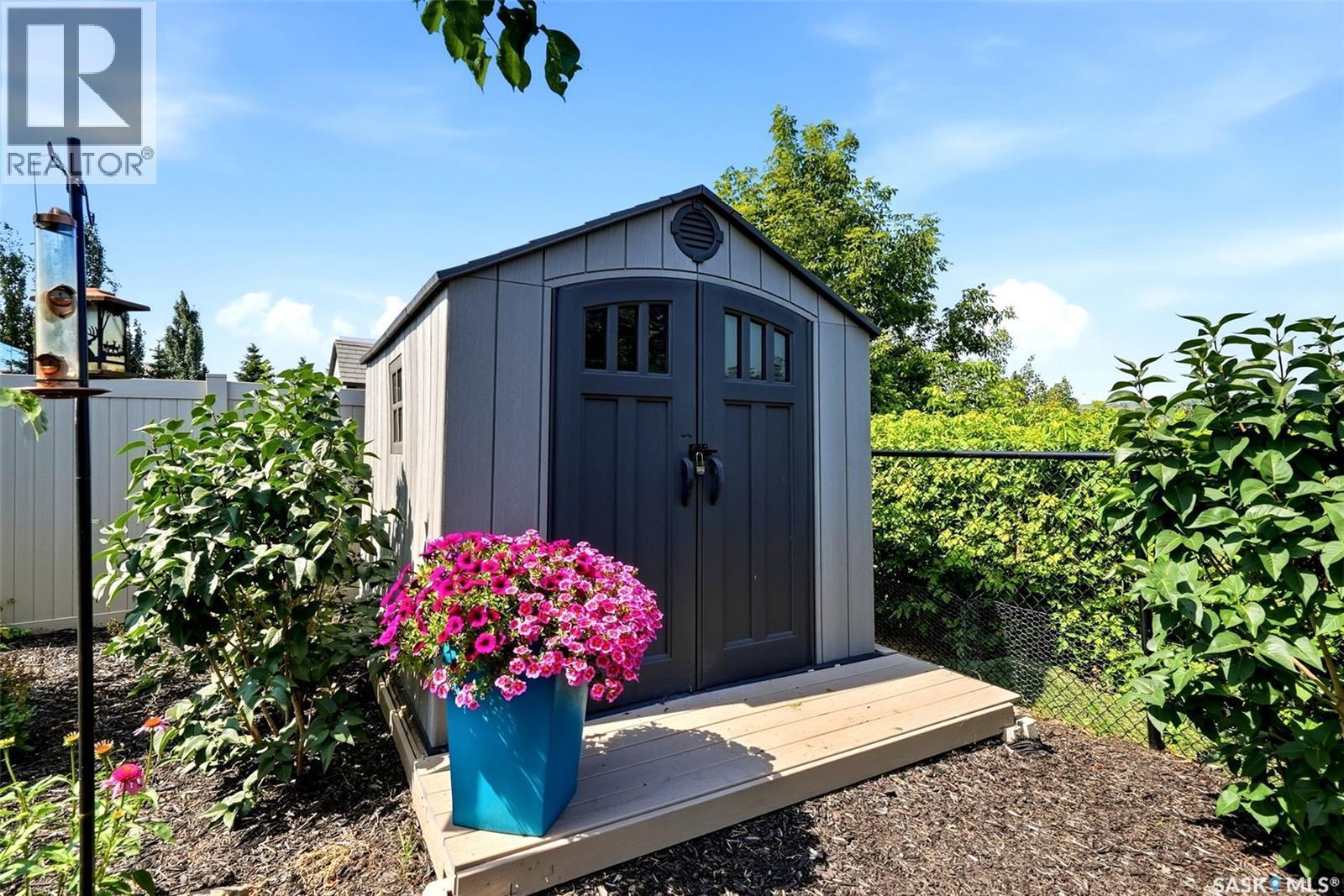 232 Edgewood Drive, Buena Vista, SK - Outdoor