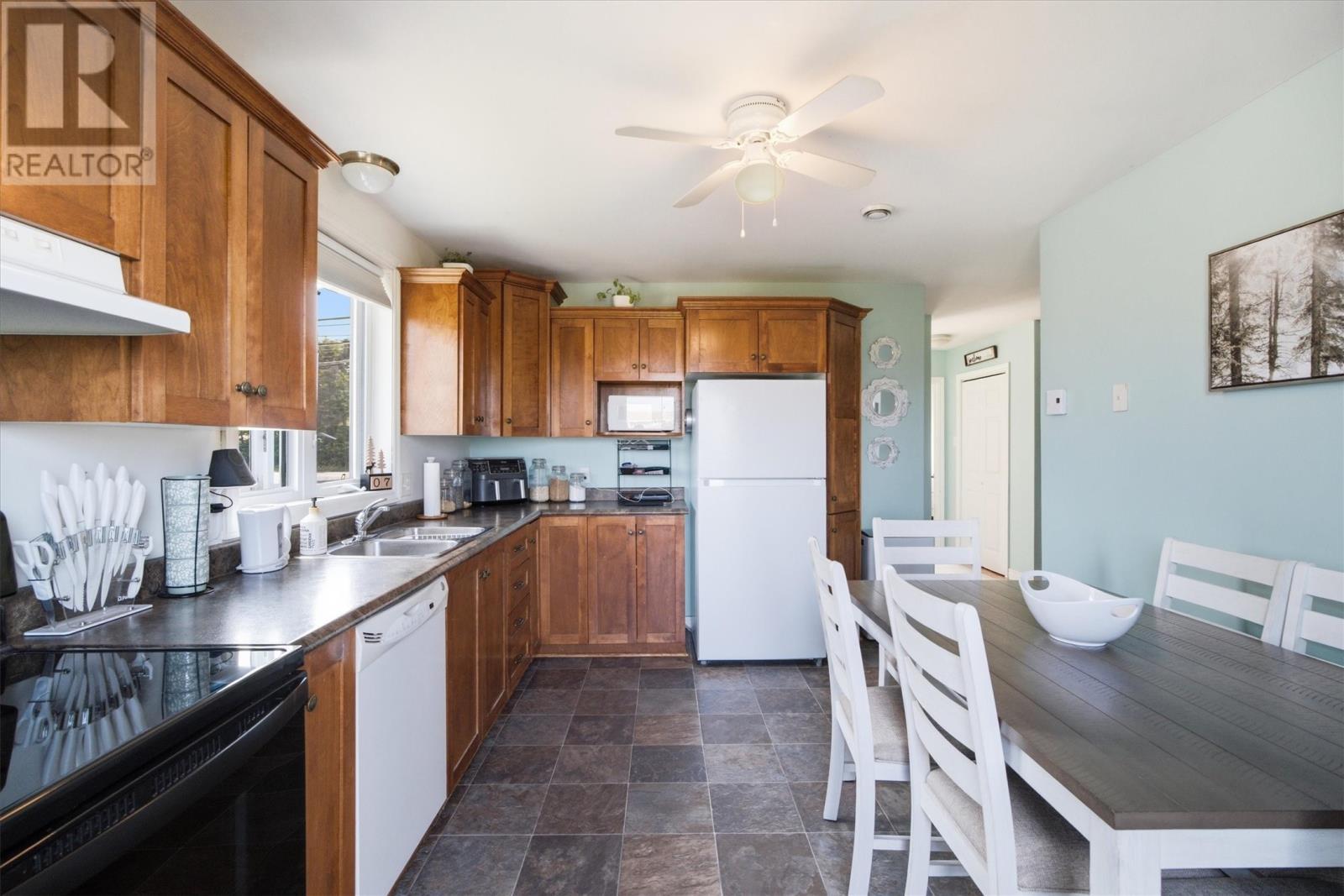 134 St. Thomas Line, Paradise, NL - Indoor Photo Showing Kitchen With Double Sink