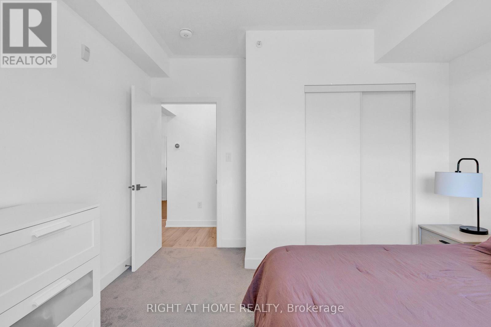 507 - 4 Spice Way, Barrie, ON - Indoor Photo Showing Bedroom