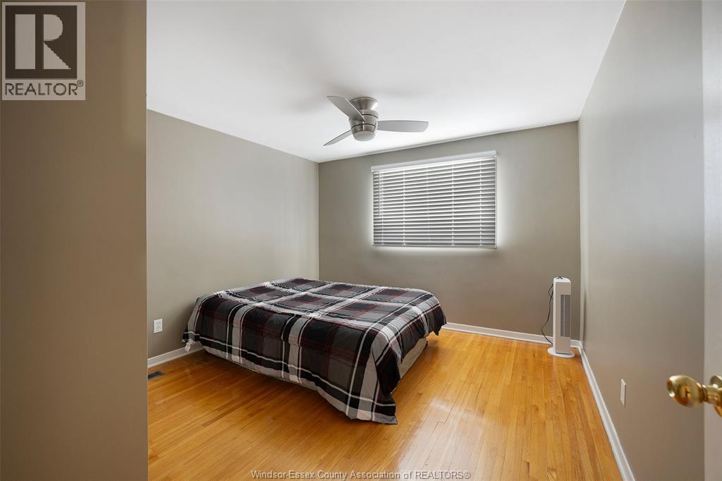 907 Gladstone Avenue Unit# Main, Windsor, ON - Indoor Photo Showing Bedroom