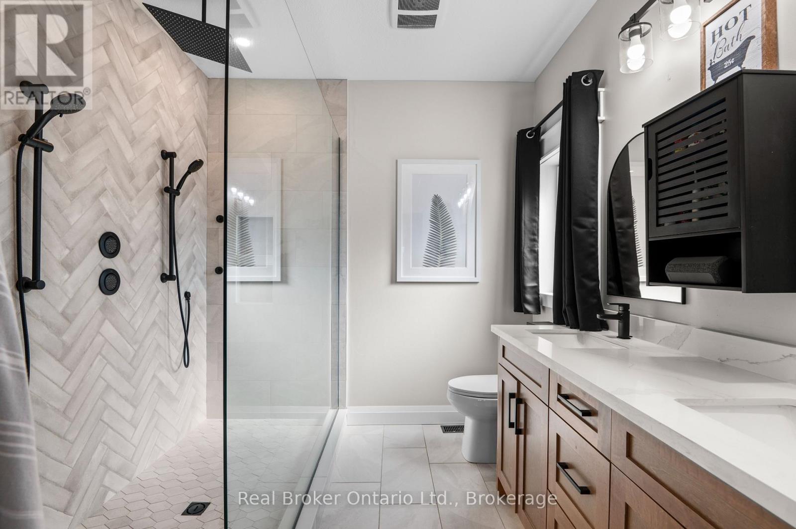 156 Pine View Drive, West Grey, ON - Indoor Photo Showing Bathroom