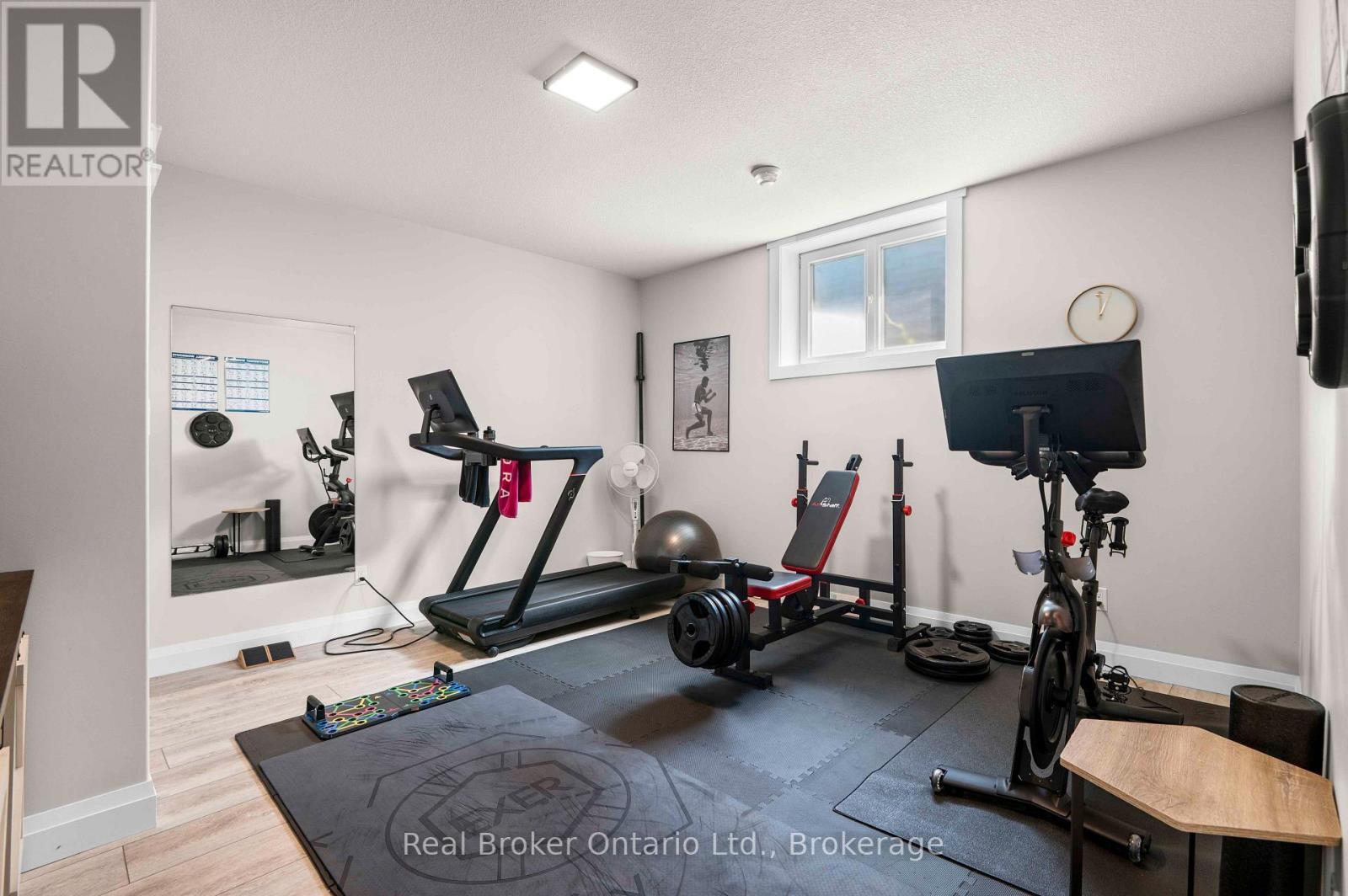 156 Pine View Drive, West Grey, ON - Indoor Photo Showing Gym Room
