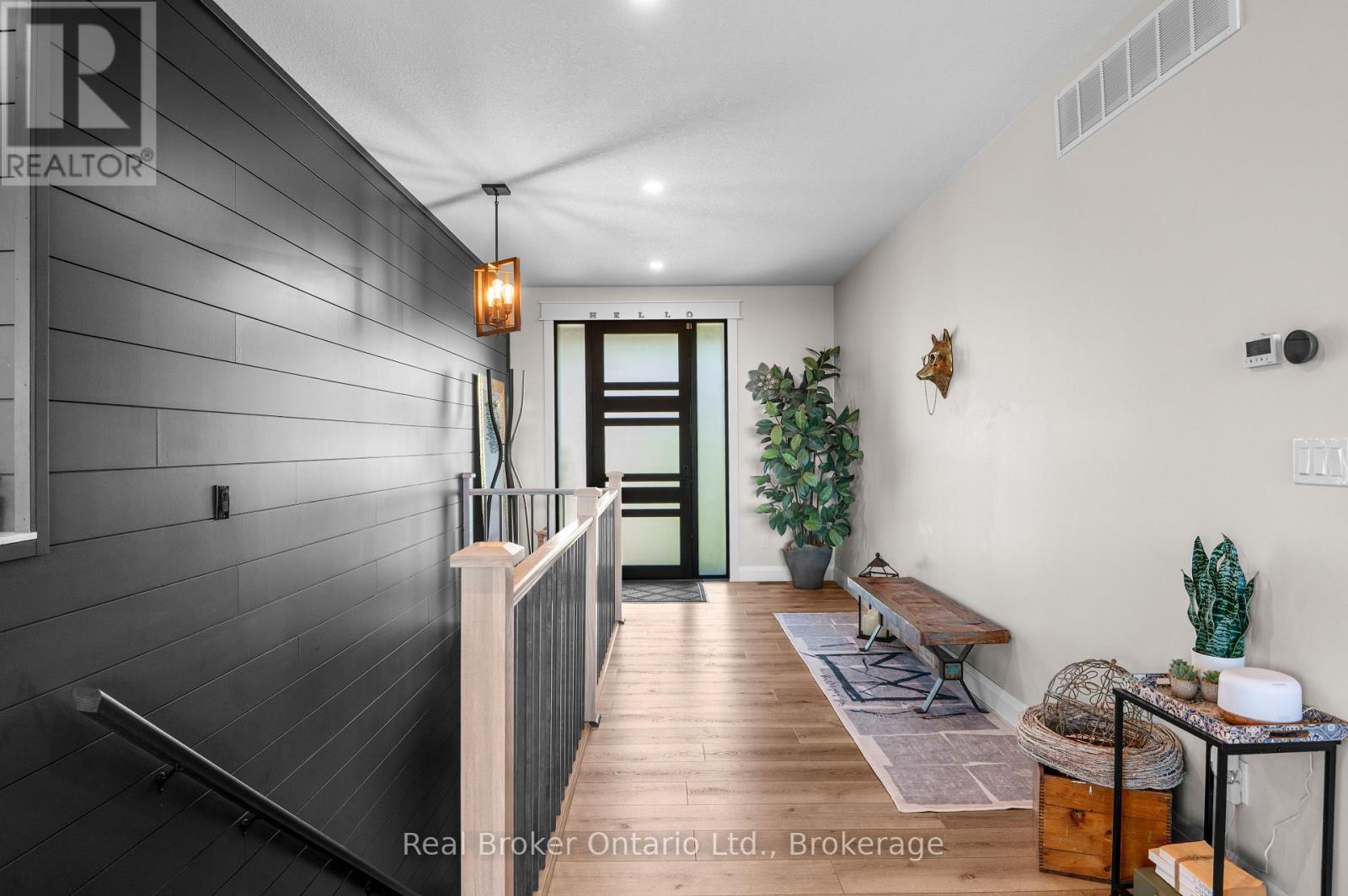 156 Pine View Drive, West Grey, ON - Indoor Photo Showing Other Room