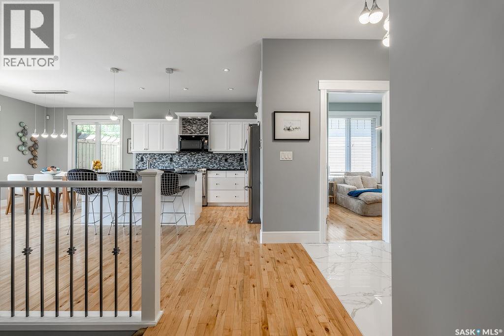 419 Paton Place, Saskatoon, SK - Indoor Photo Showing Kitchen
