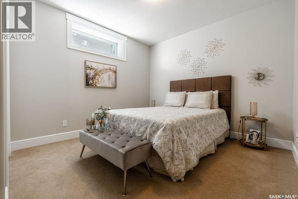 419 Paton Place, Saskatoon, SK - Indoor Photo Showing Bedroom