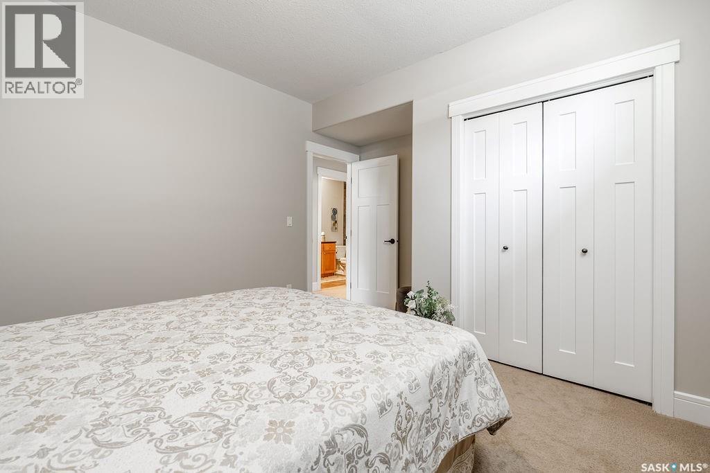 419 Paton Place, Saskatoon, SK - Indoor Photo Showing Bedroom