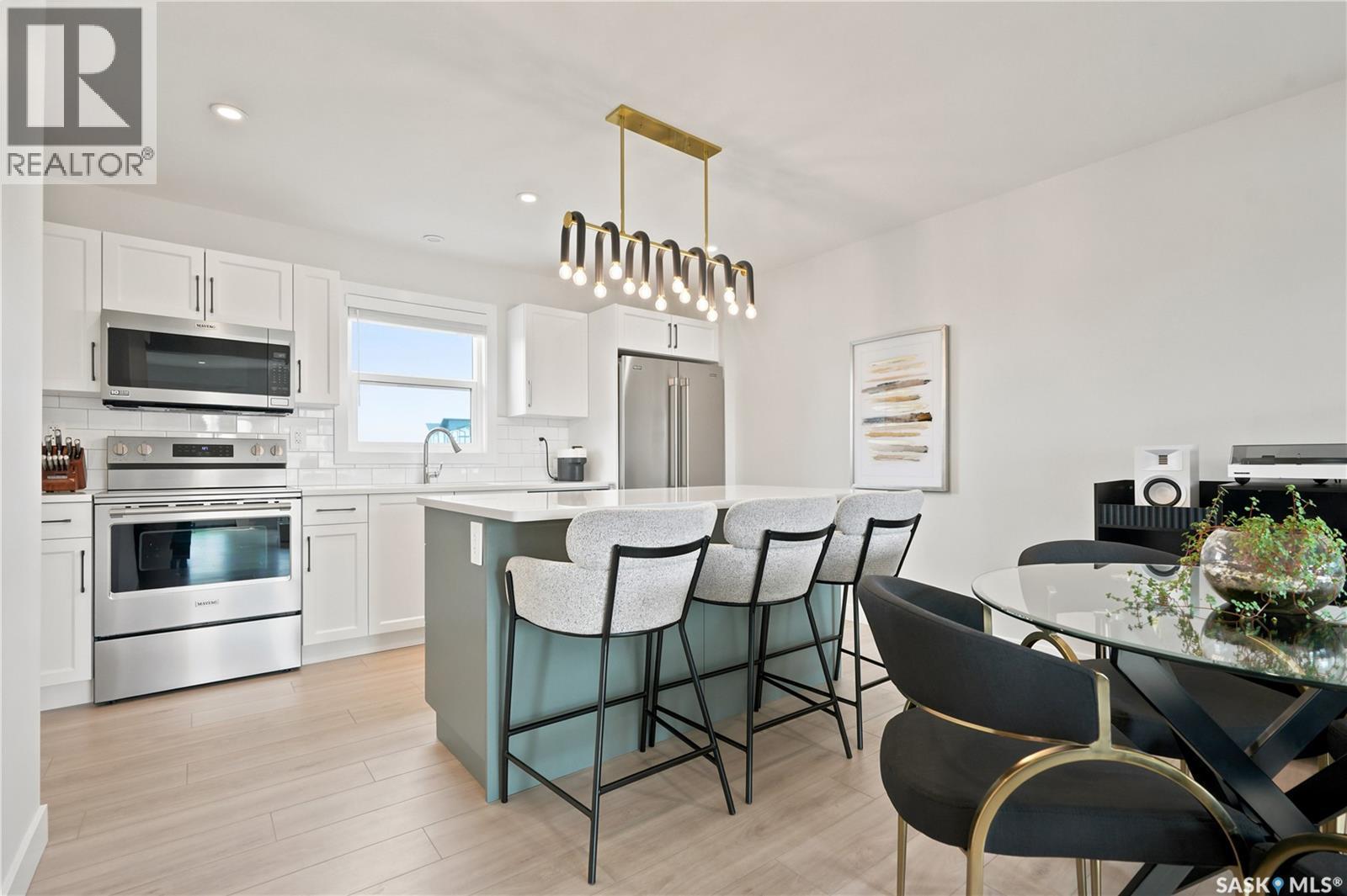 41 651 Dubois Crescent, Saskatoon, SK - Indoor