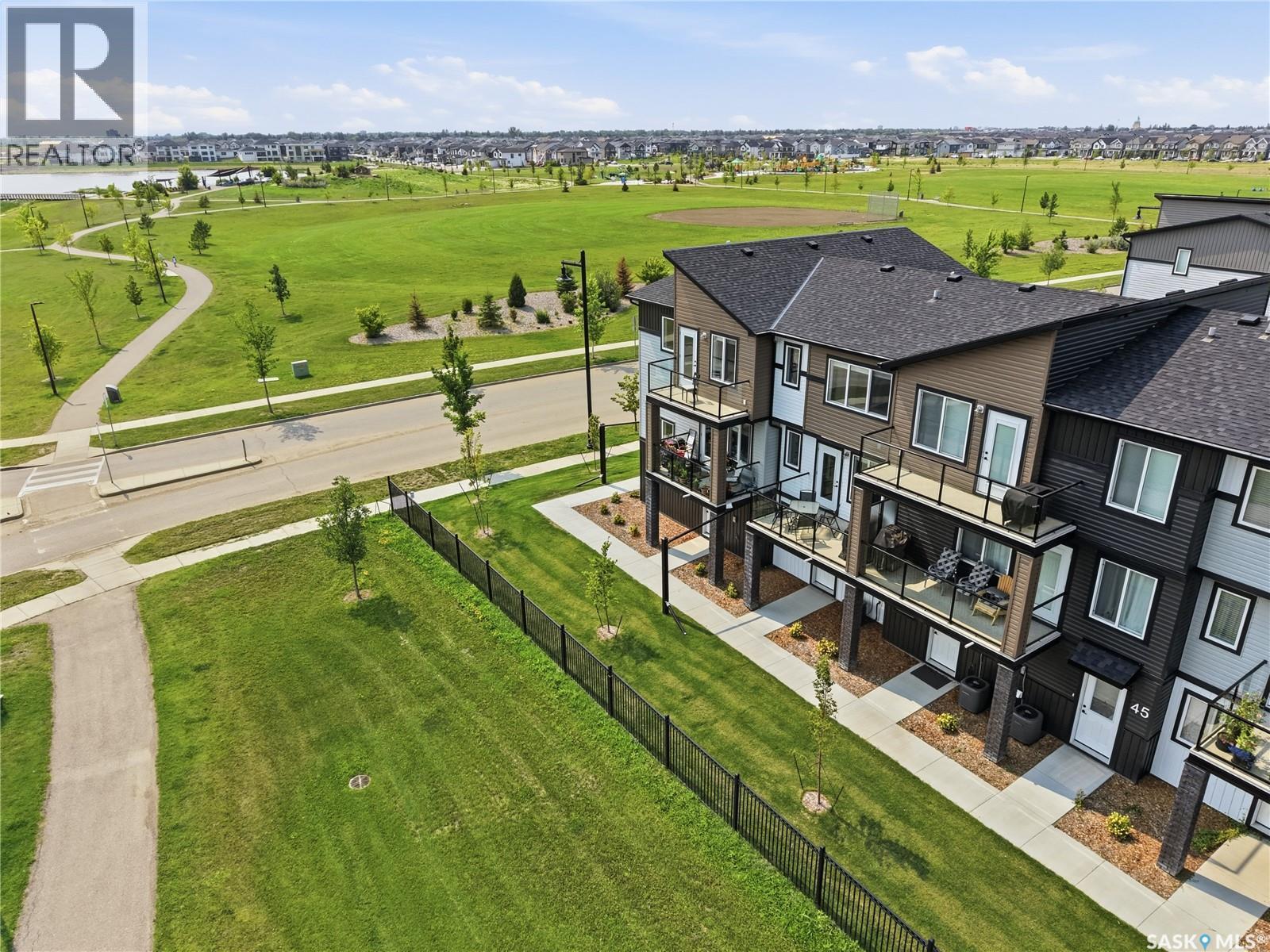 41 651 Dubois Crescent, Saskatoon, SK - Outdoor With View