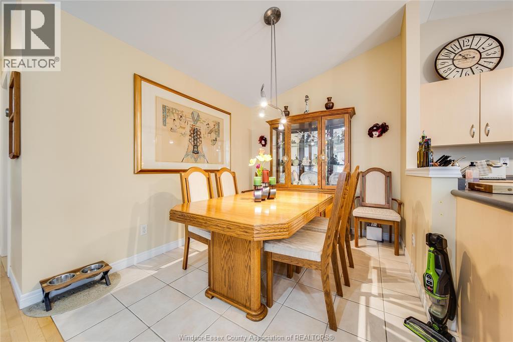 1739 Castleton Avenue, Windsor, ON - Indoor Photo Showing Dining Room