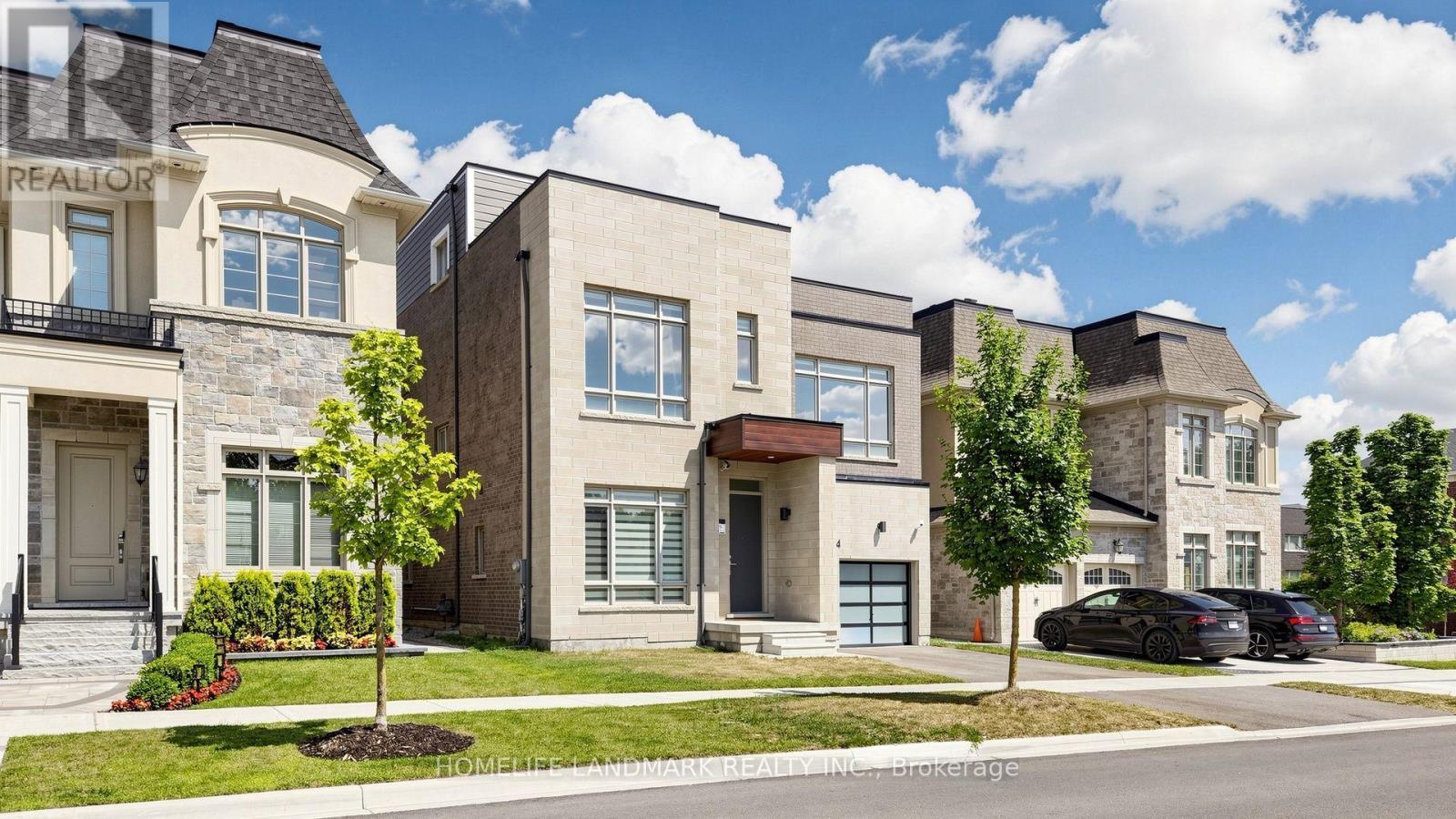 44 David Dunlap Boulevard, Richmond Hill, ON - Outdoor With Facade