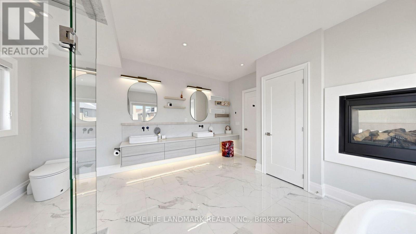 44 David Dunlap Boulevard, Richmond Hill, ON - Indoor Photo Showing Bathroom