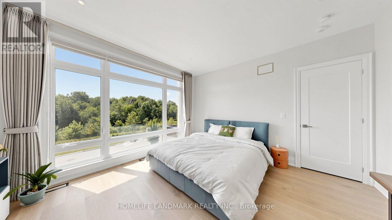 44 David Dunlap Boulevard, Richmond Hill, ON - Indoor Photo Showing Bedroom