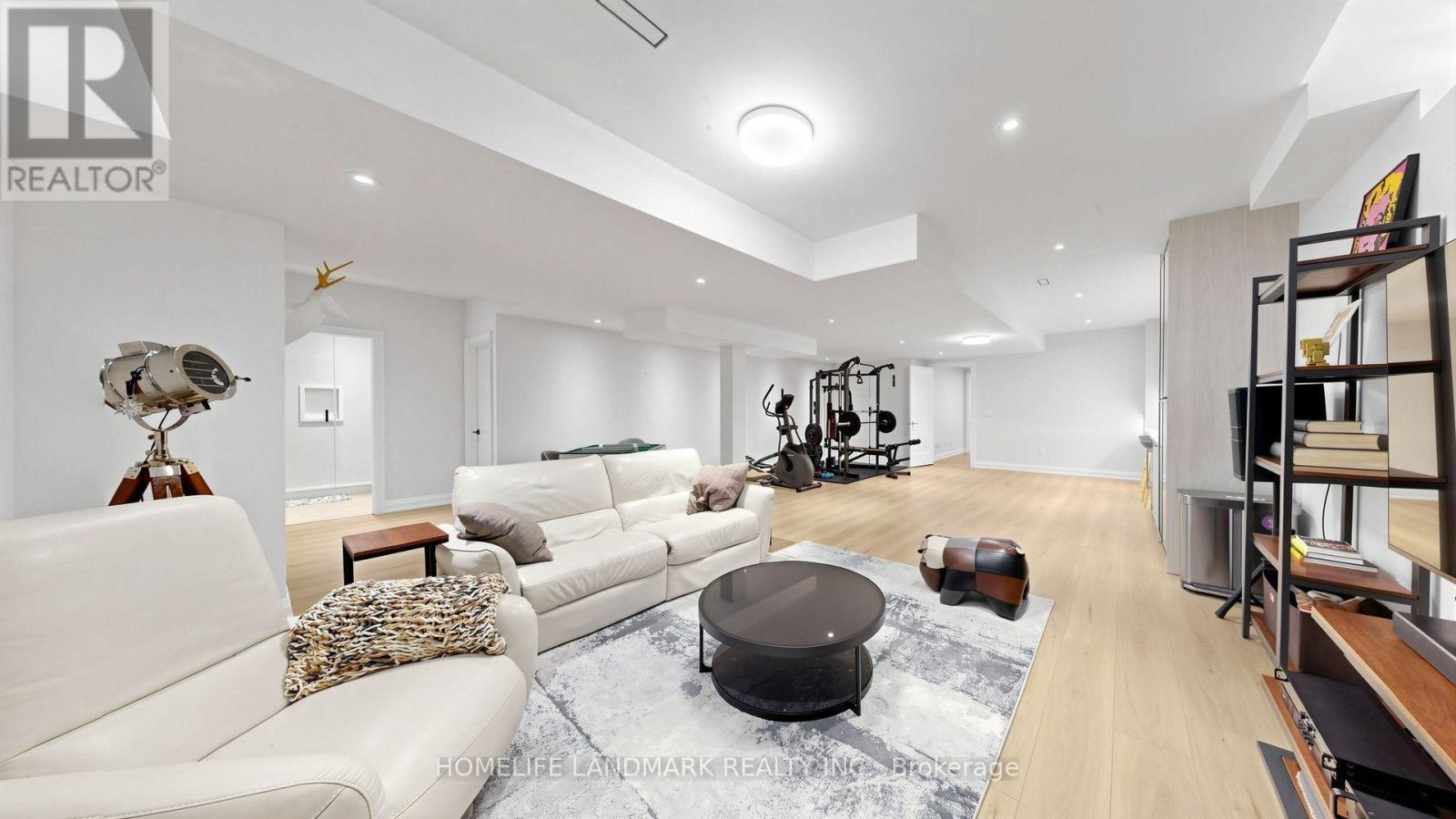 44 David Dunlap Boulevard, Richmond Hill, ON - Indoor