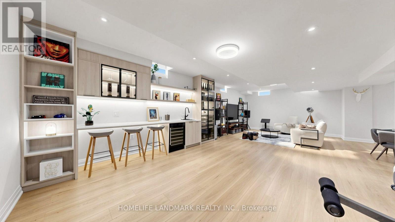 44 David Dunlap Boulevard, Richmond Hill, ON - Indoor