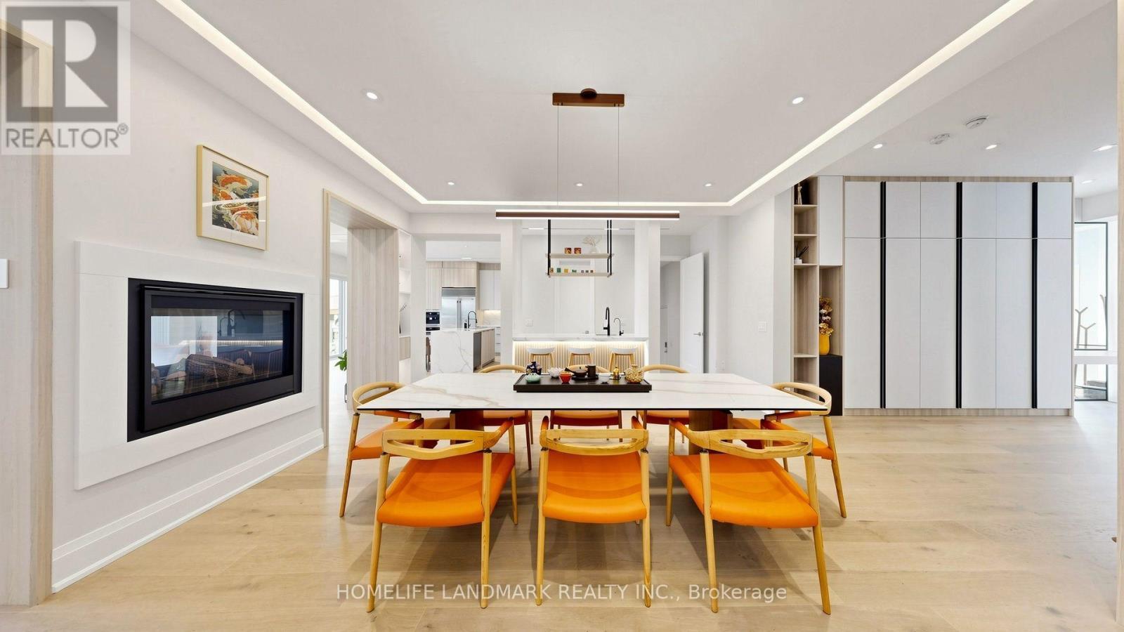 44 David Dunlap Boulevard, Richmond Hill, ON - Indoor Photo Showing Dining Room