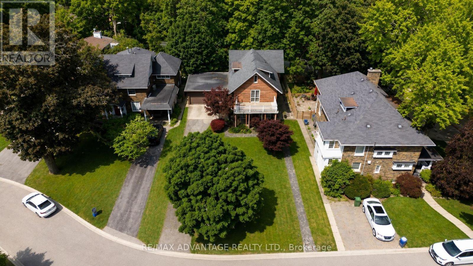 4 Farley Place, St. Thomas, ON - Outdoor With View