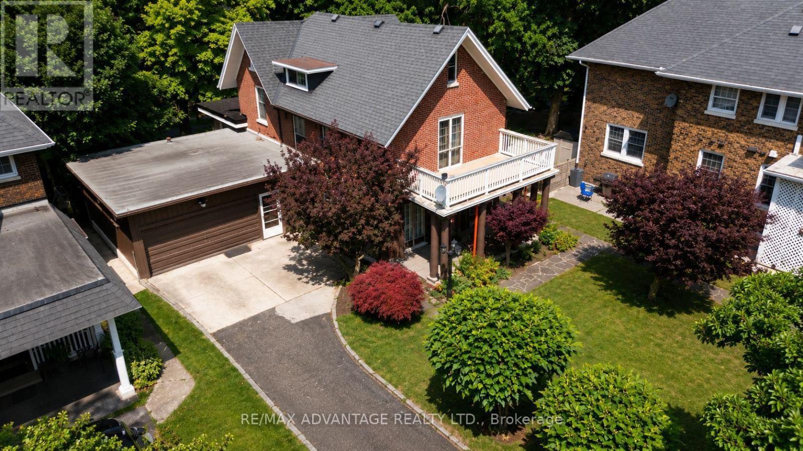 4 Farley Place, St. Thomas, ON - Outdoor With Deck Patio Veranda