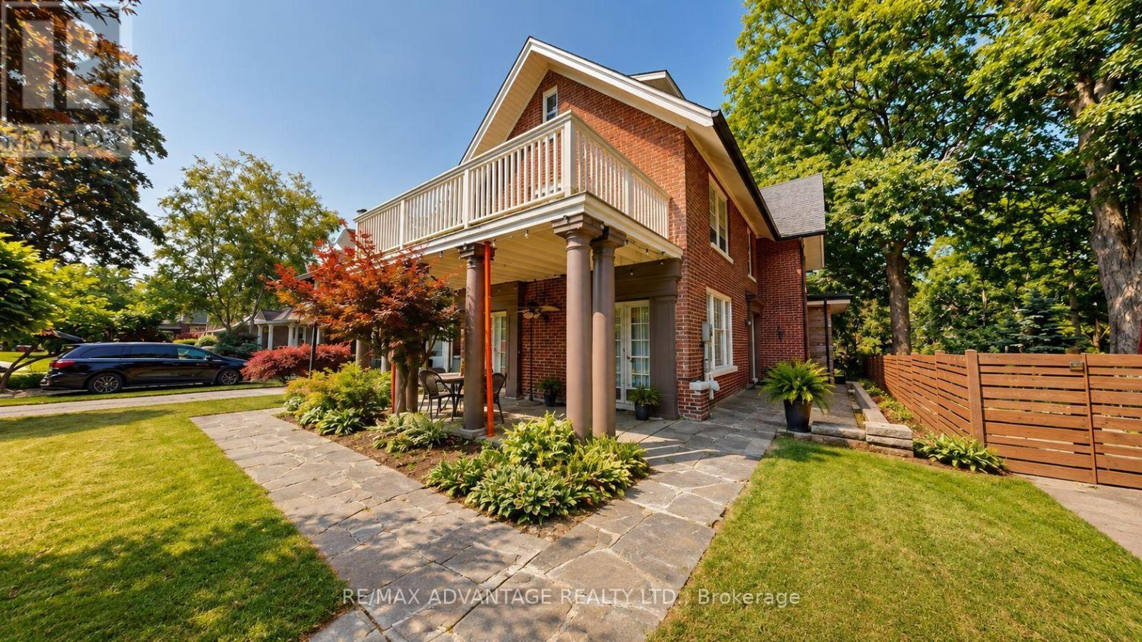 4 Farley Place, St. Thomas, ON - Outdoor With Deck Patio Veranda