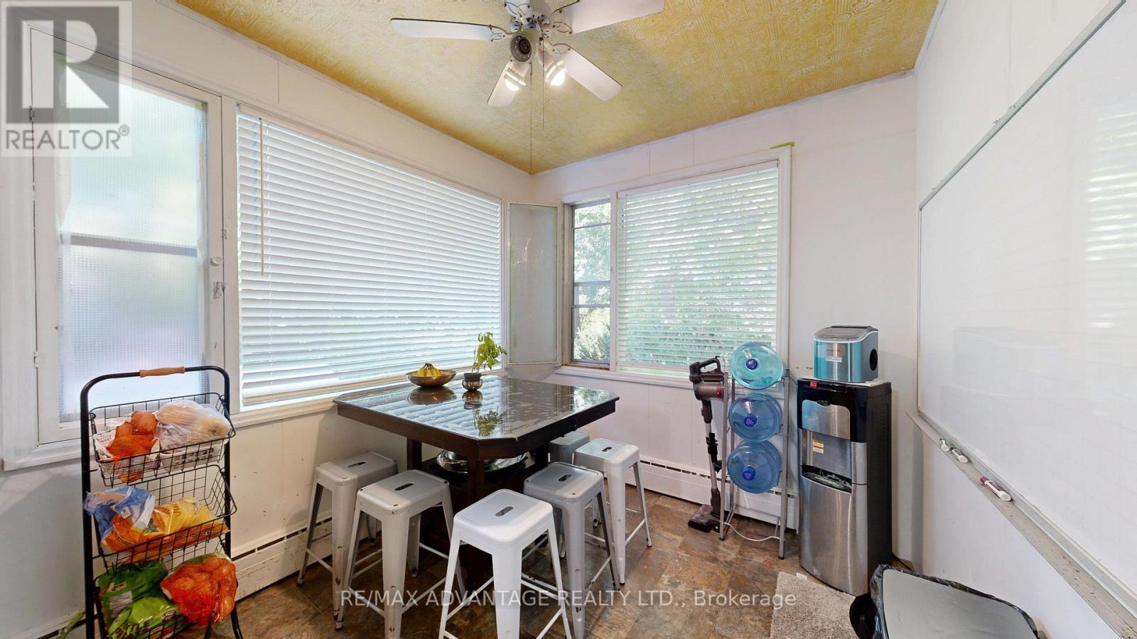 4 Farley Place, St. Thomas, ON - Indoor