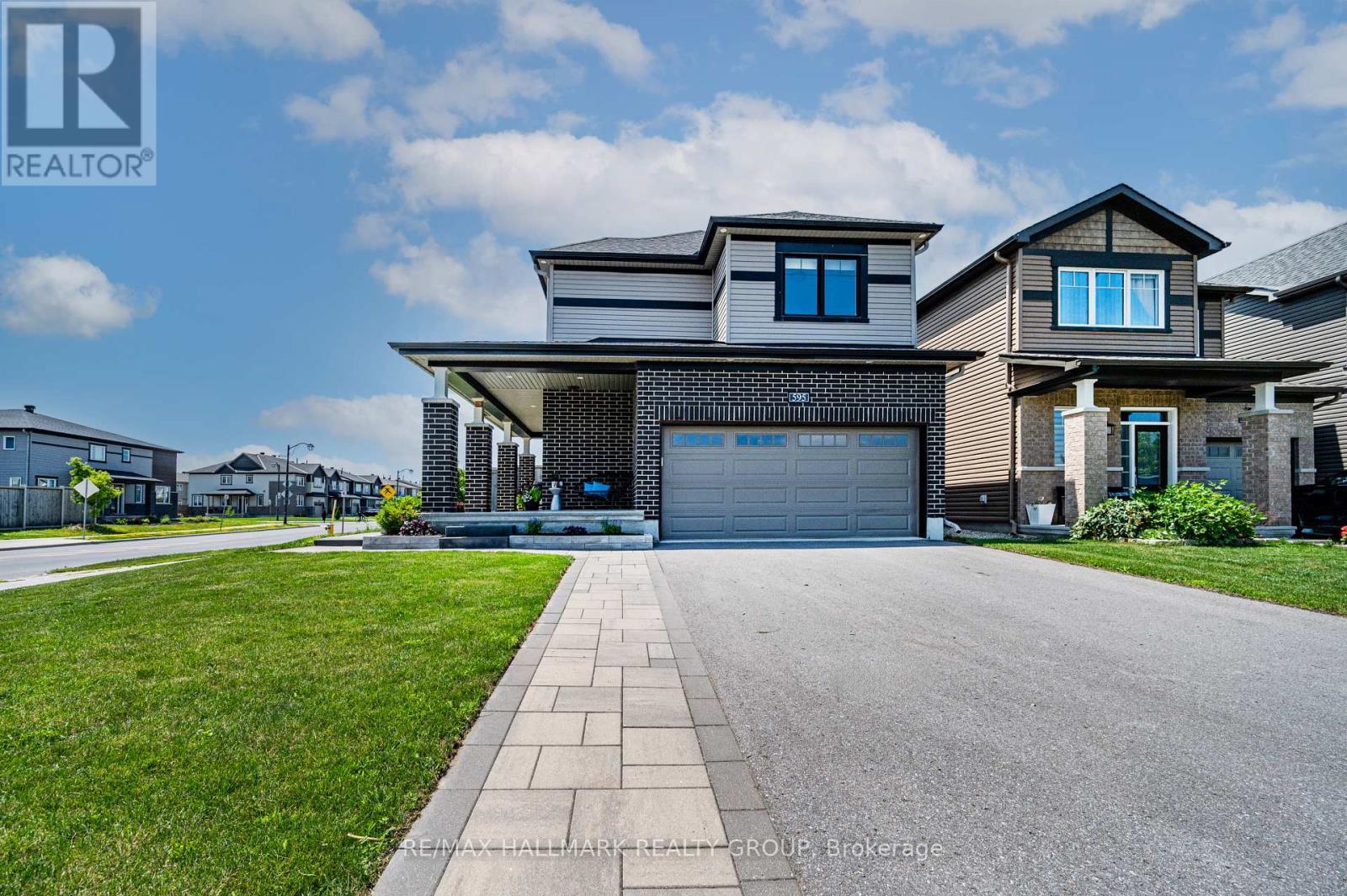 595 Decoeur Drive, Ottawa, ON - Outdoor With Facade