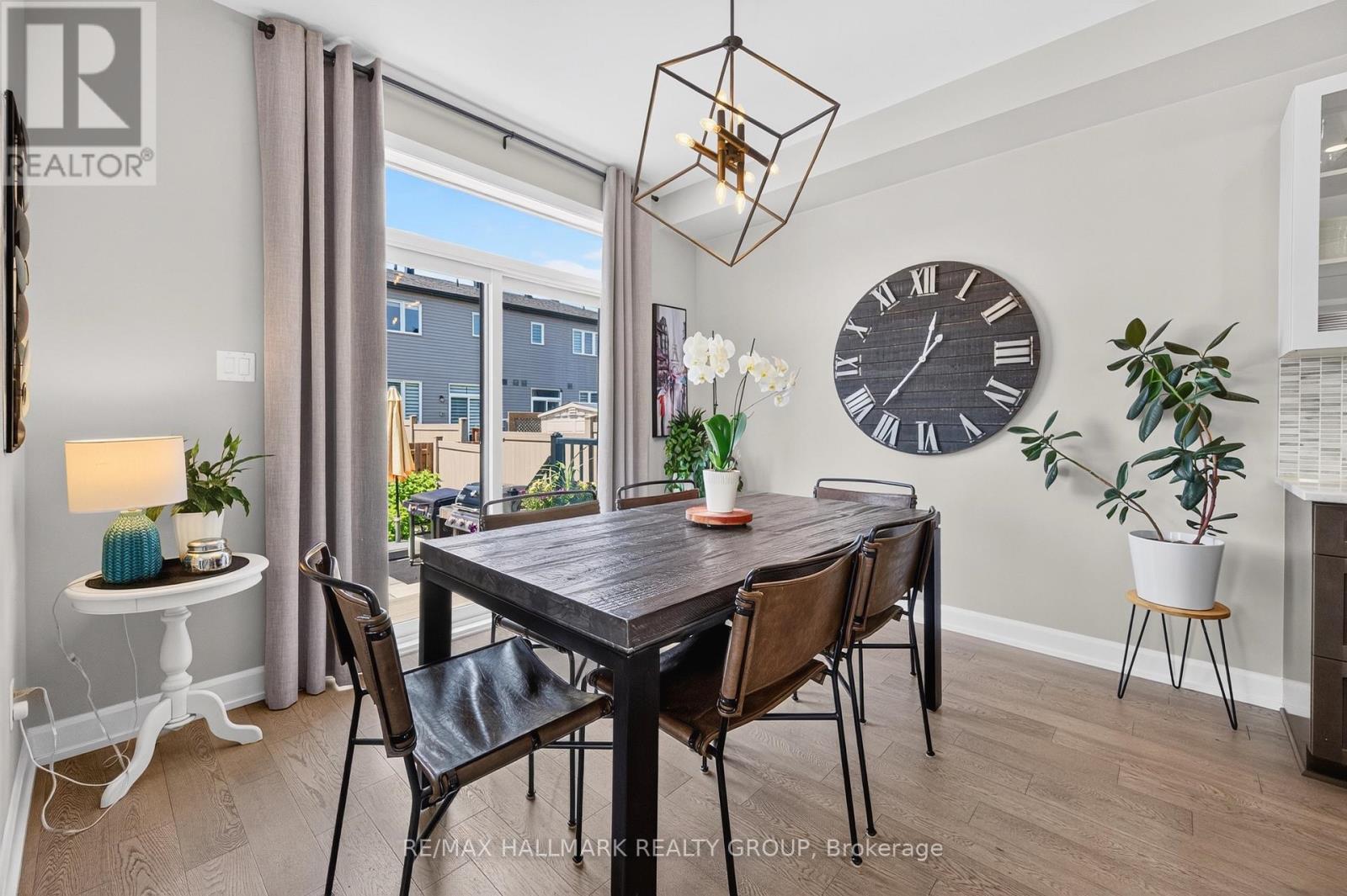 595 Decoeur Drive, Ottawa, ON - Indoor Photo Showing Dining Room