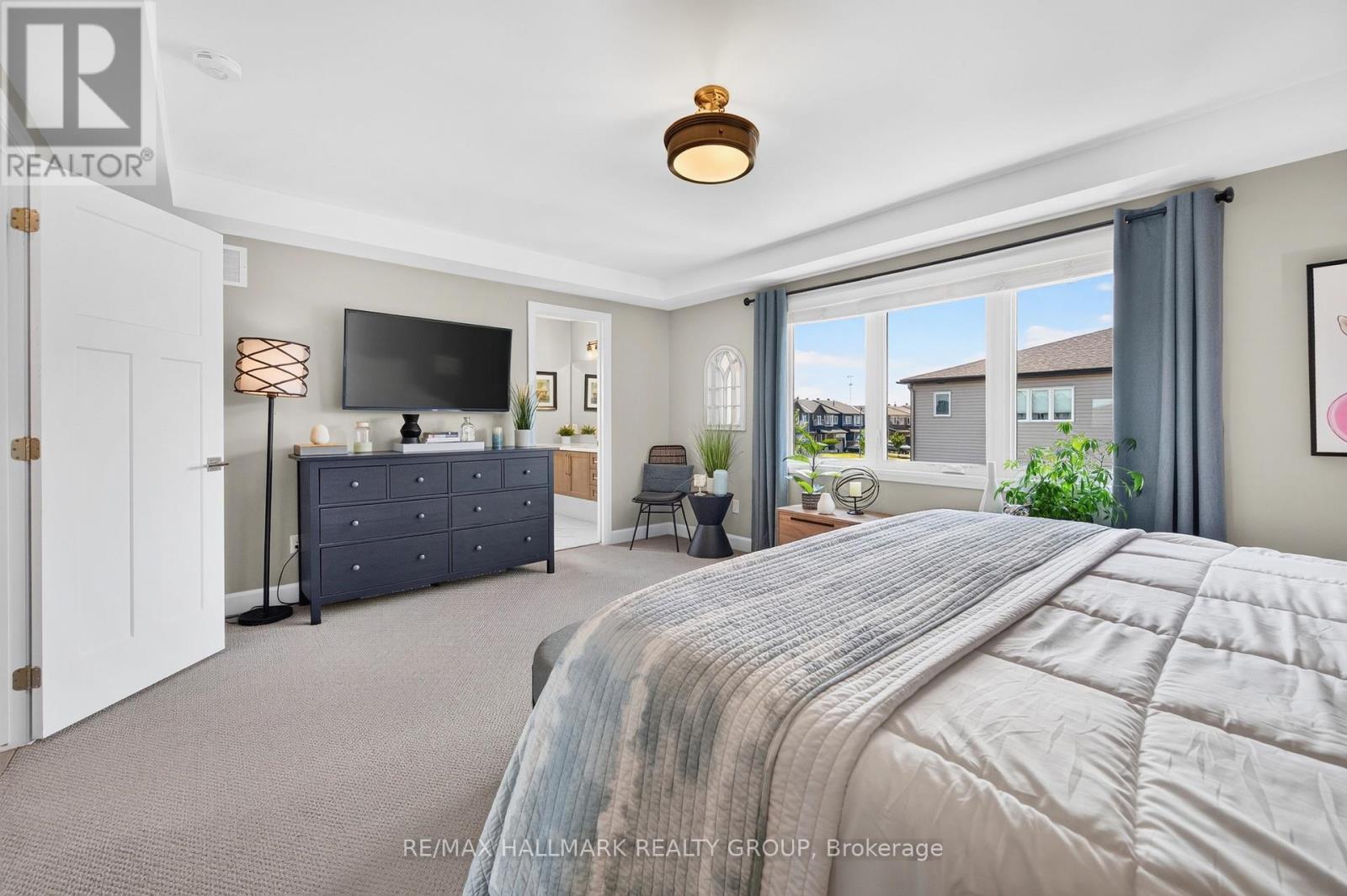 595 Decoeur Drive, Ottawa, ON - Indoor Photo Showing Bedroom