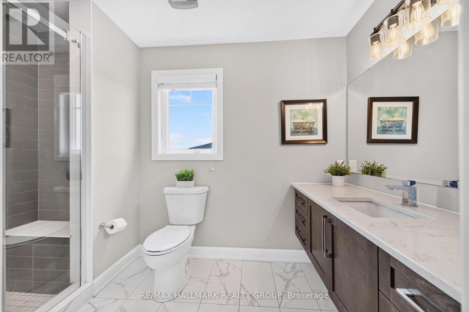 595 Decoeur Drive, Ottawa, ON - Indoor Photo Showing Bathroom