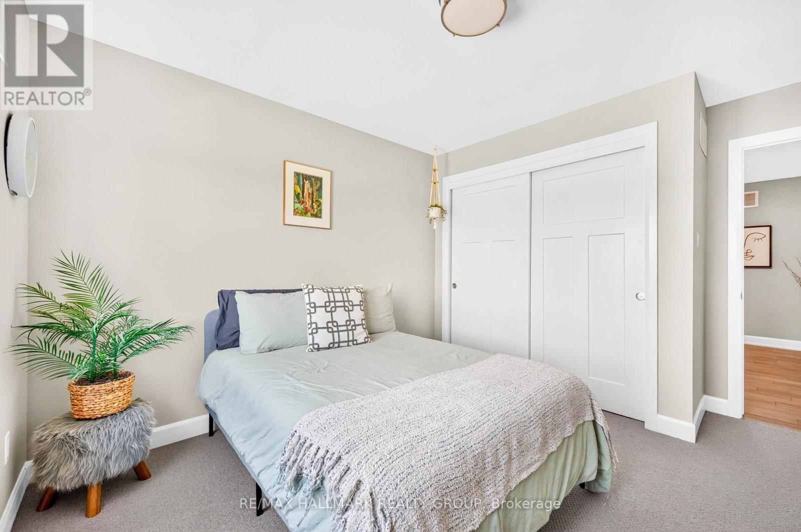 595 Decoeur Drive, Ottawa, ON - Indoor Photo Showing Bedroom