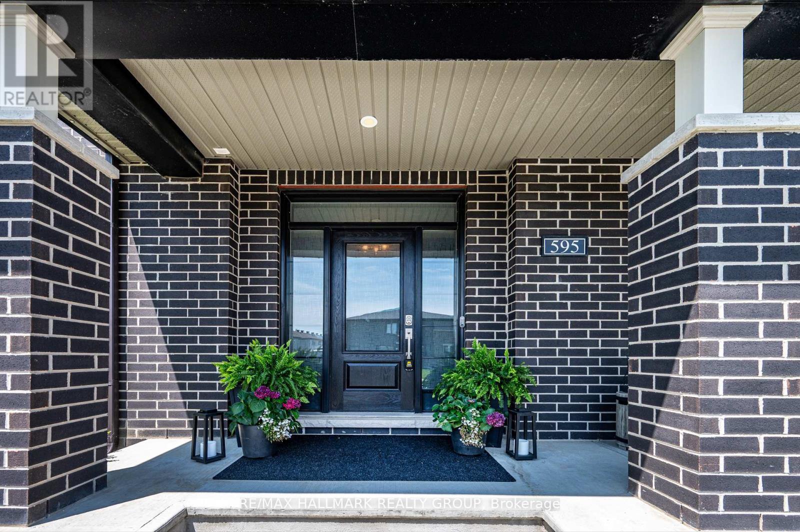 595 Decoeur Drive, Ottawa, ON - Outdoor
